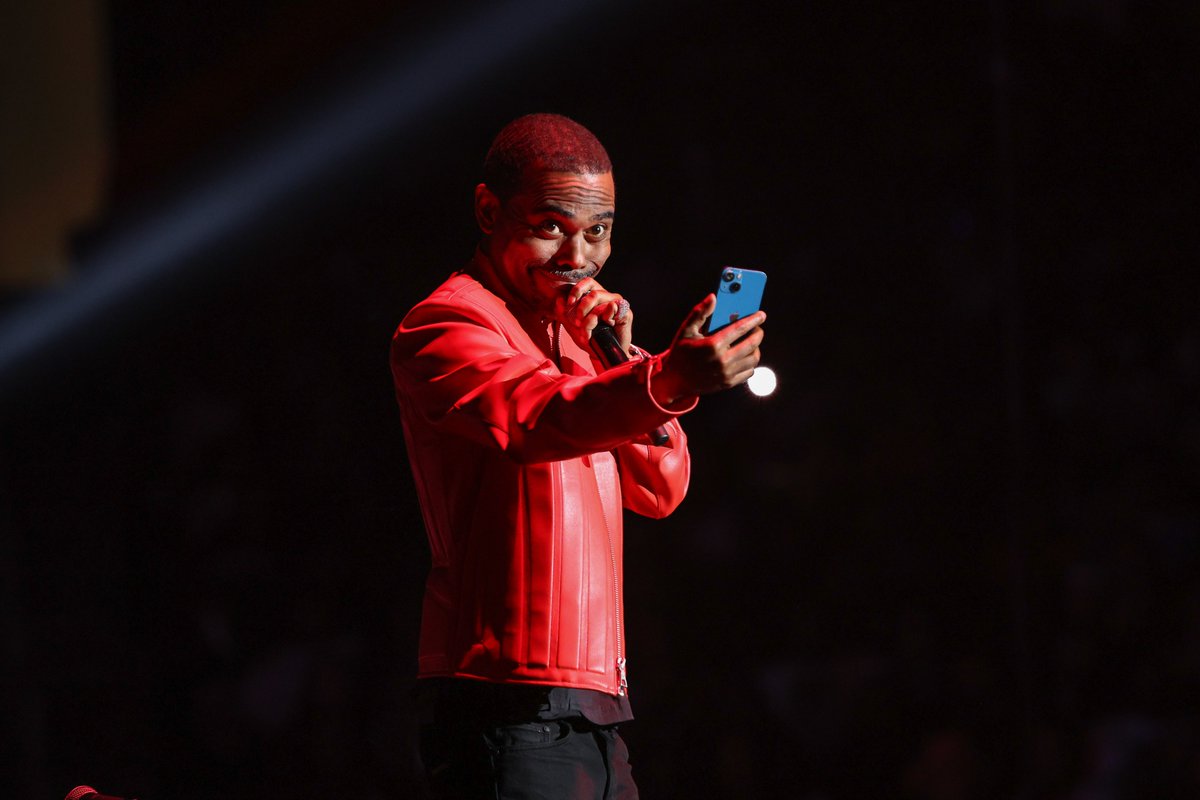 Thank you to everyone who attended and 𝐒𝐎𝐋𝐃 𝐎𝐔𝐓 the #WeThemOnesComedyTour on Saturday and Sunday! You packed Wintrust Arena to the rafters for @TheRealMikeEpps @DCYOUNGFLY @KarlousM @chicoBean @lilduval and @mojobrookzz!