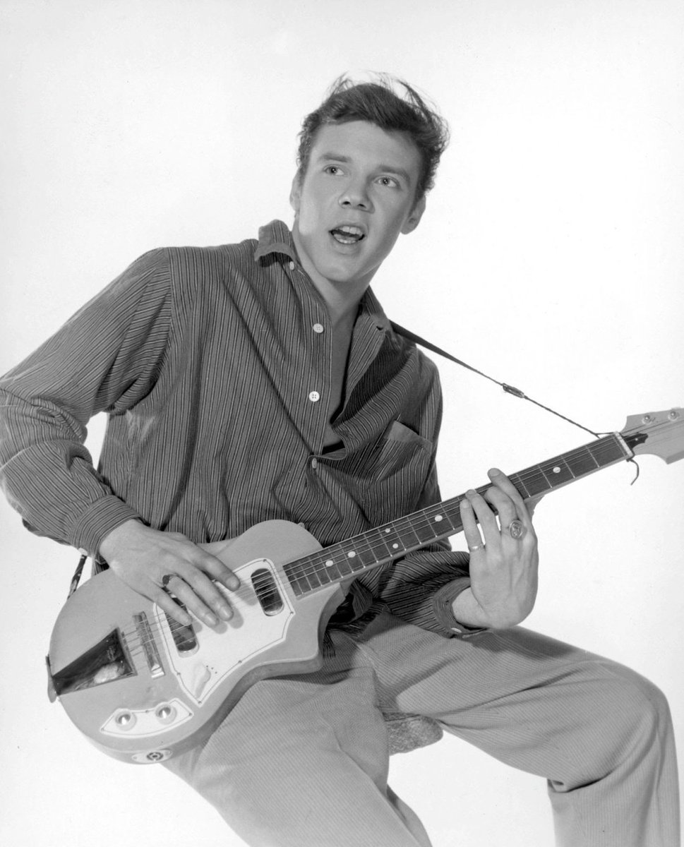 A very happy 85th birthday to Marty Wilde, Born today 15th April 1939 'I keep saying I’m going to retire and then I don’t.' @MARTYWILDE4 @Rockstarscars @Superstar_Cars 📸 Getty