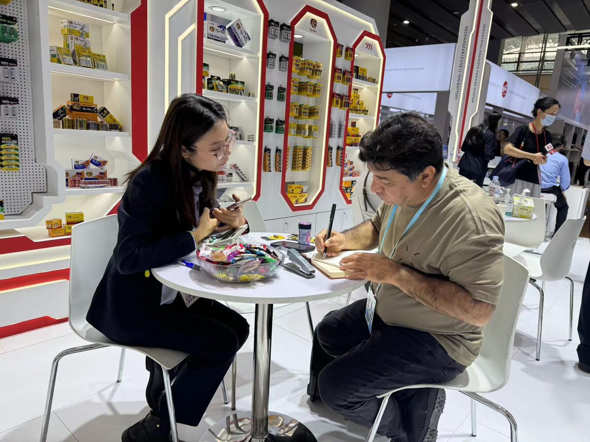 tigerheadchina's tweet photo. 🌟 Canton Fair Update! 🌟
Our booth is bustling with excitement! 🎉 The overwhelming interest and inquiries speak volumes about the appeal of our products. Come experience the energy for yourself – don't miss out! 💼 
#CantonFair #madeinchina #alkalinebattery🚀 https://t.co/cJmDynQnUU