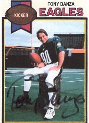 signing_s's tweet photo. Are you old enough to remember Tony Danza of Taxi &amp; Who's the Boss fame? #TonyDanza #Taxi #FamilyLaw #WhostheBoss #AngelsintheOutfield #TheGoodCop #CannonballRunII #TonyBanta #Eagles #TonyMicelli #Boxing https://t.co/OtzFCnKOvY