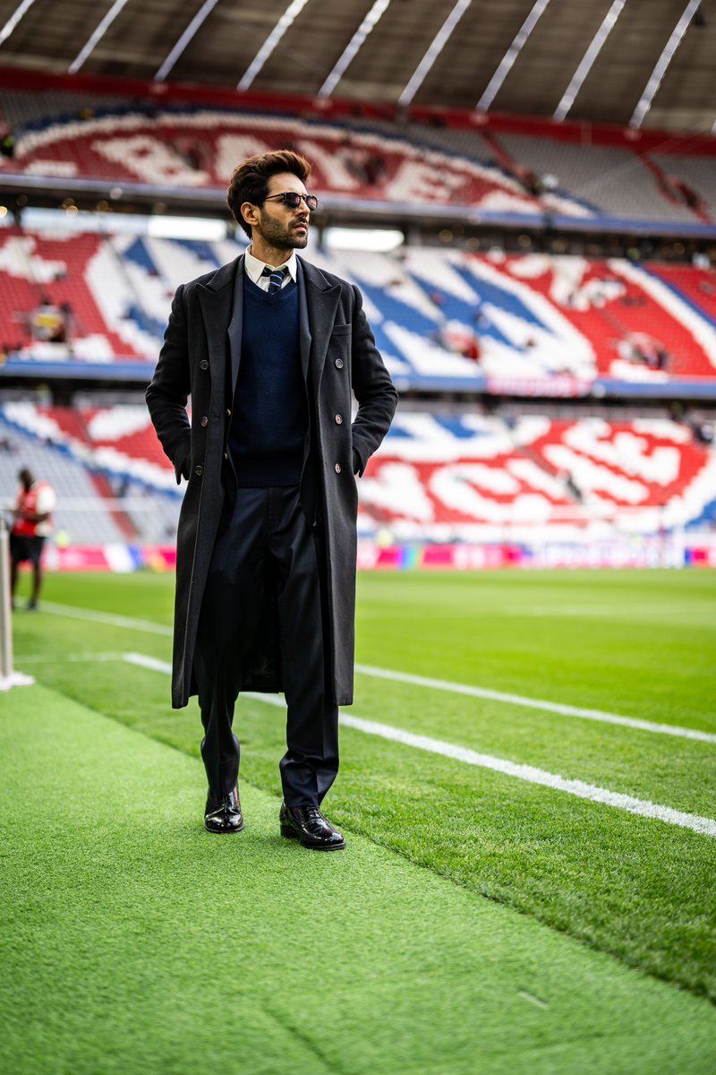 #KartikAaryan appointed as ambassador for Bundesliga Dream India, aims to nurture young Indian football talent and connect them with Bundesliga academies. Big feat for @TheAaryanKartik