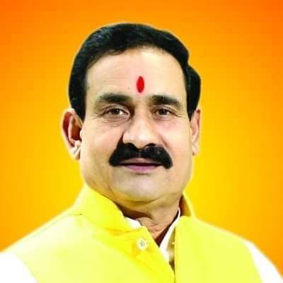 मध्य प्रदेश के पूर्व गृहमंत्री एवं भाजपा के वरिष्ठ नेता श्री <a href="/drnarottammisra/">Dr Narottam Mishra</a> जी को जन्मदिन की हार्दिक बधाई एवं शुभकामनाएँ।

माँ पीतांबरा आपको उत्तम स्वास्थ्य, सुदीर्घ और मंगलमय जीवन प्रदान करें, शुभकामनाएँ।
#bjp4mp
