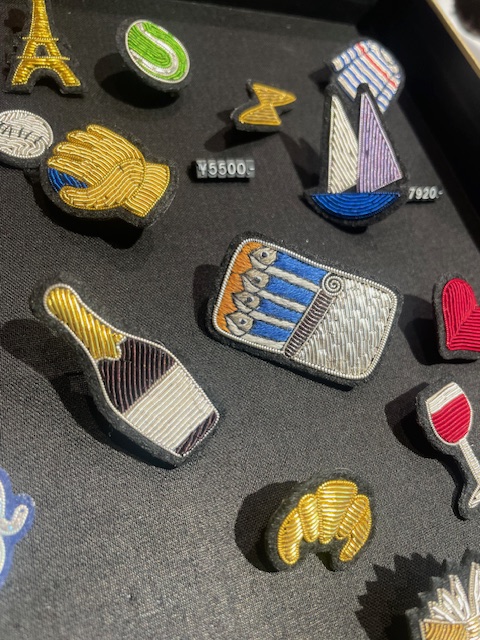 マコン エ レスコアの刺繍ブローチが入荷しています！ 24SSメインで