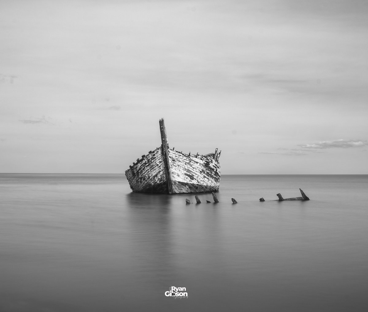 Tranquility 

Long exposure using my new @nisi.uk filters 👌  Taken at high tide on Saturday afternoon.

#longexposurephotography #ndfilter #nisiuk #digitalphotography #boatgraveyard #canonplusphotographymagazine #tranquility #blackandwhitephotography