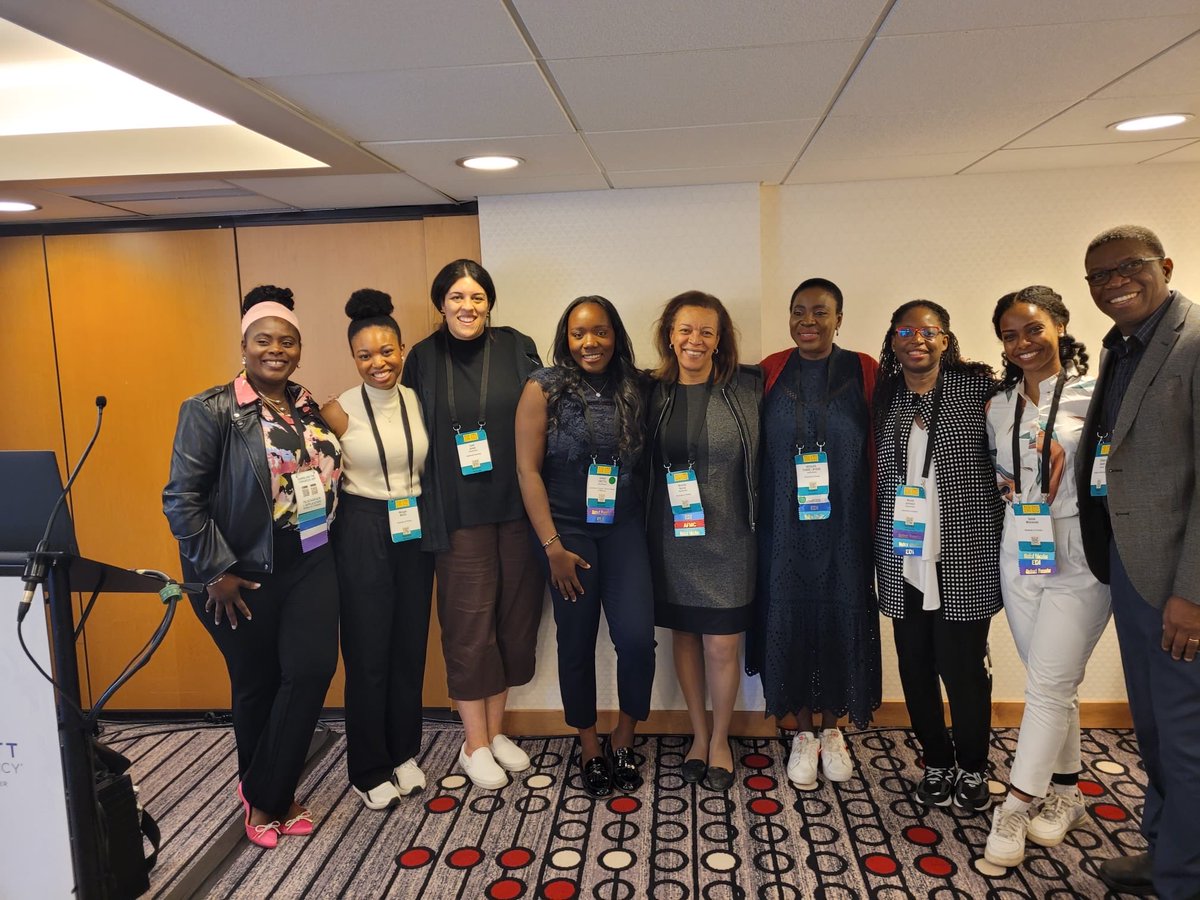 DrMTByass's tweet photo. I am so proud of our mentors @mirelleNorris@leahjones and all our learners for impactful presentations. ⁦@AFMC_e⁩ ⁦@thebpao⁩ ⁦@blackdocscanada⁩ ⁦@CanpadCanada⁩ ⁦@bmsacanada⁩ looking forward to Halifax 2025 https://t.co/iP6kSfMpUZ