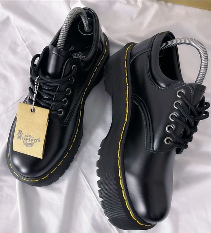 Dr Martens now avaliable 

39-45 available 

📍Portharcourt (nationwide delivery)