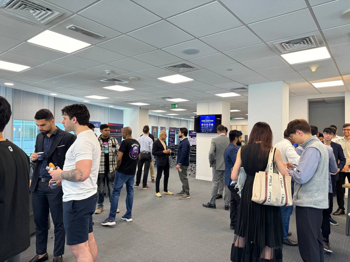 Kick-off the Week with XDC Dev Center Dubai! 🌐

🔗 Join us TODAY for two events designed to streamline your entry into Web3 and enhance your business strategies.

1. Bridging the Gap: Web3 Adoption for Businesses
📅 April 15 | 
⏰ 9 AM - 12 PM GMT+4 
🔜 Happening NOW! 
Don’t