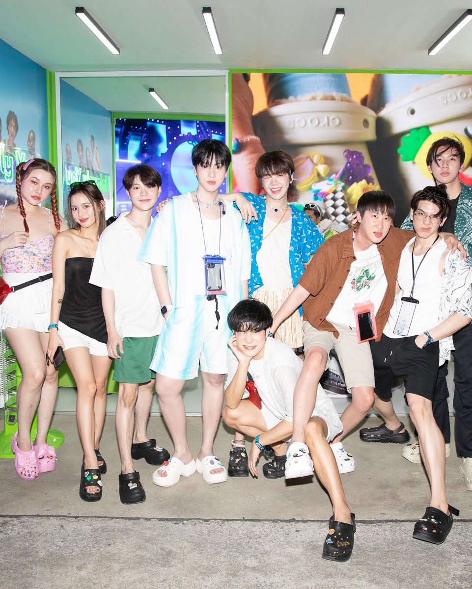 tatsupee's tweet image. 相変わらず…
すっかり俳優陣に紛れるP'New👍✨

#crocs #crocsth
#aloneww
#benzpnp @benzpnp
cr : benz.pnp IG