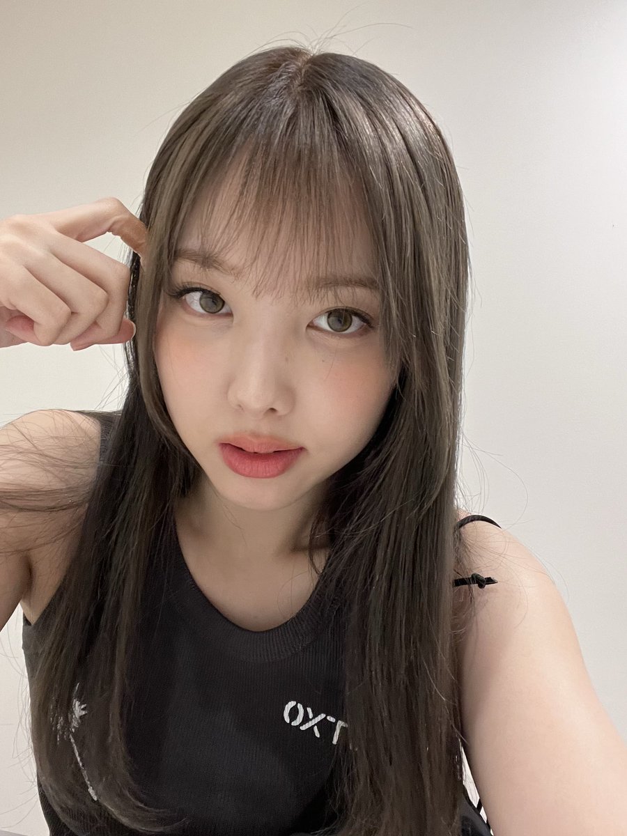 imnayeonarchive's tweet photo. https://t.co/Dchy5QCBQI