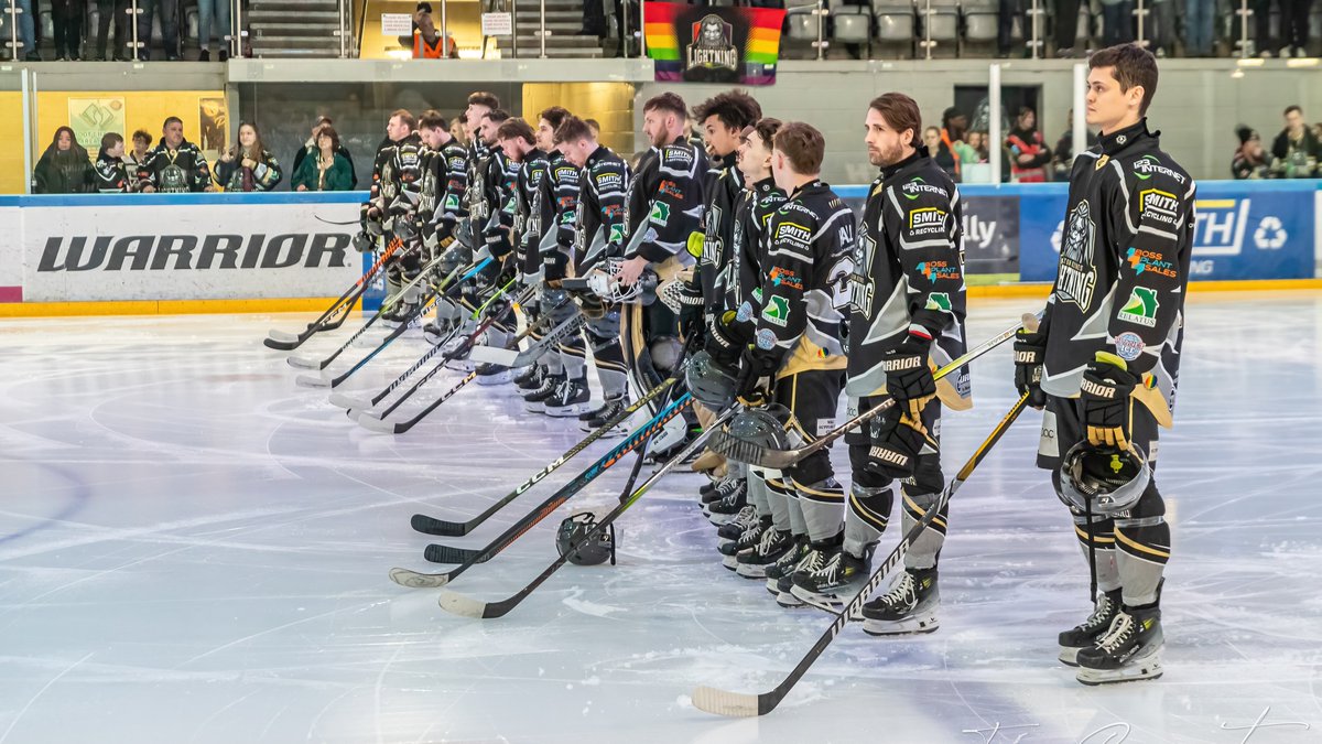 One more home game! We need you🙏 ! Our playoff hopes are still alive🤞 , so we need you in the rink, loud and proud 👏 , with us this Saturday. Let's pack the place! 🎟️ bit.ly/WatchMKL ⏰ 7pm 🆚 Raiders 🚪 6pm Who's gonna be there?