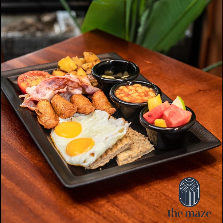 Start your Monday morning right with the classic comfort of an English breakfast! 🍳☕ #DineAtTheMaze