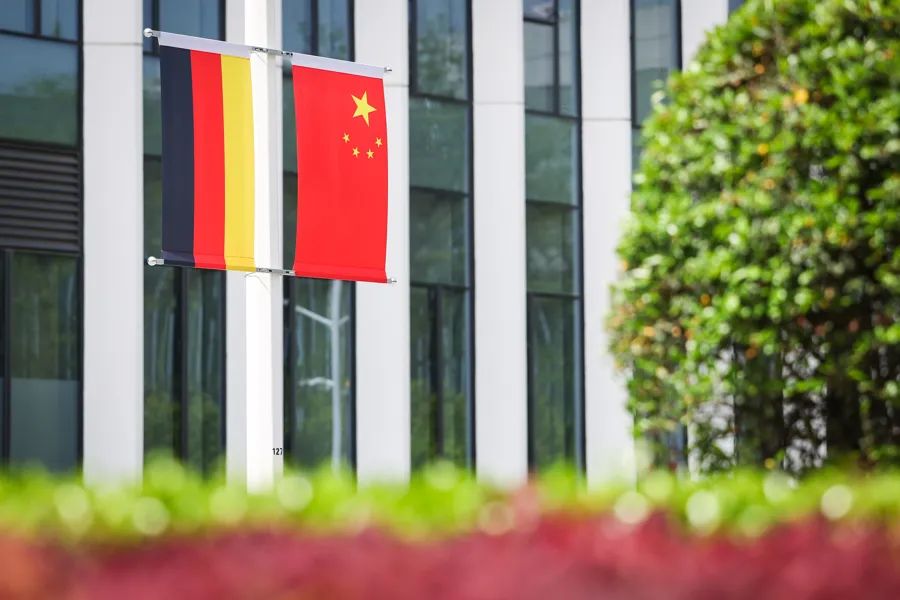 DianRacingtj's tweet photo. Benefiting from this lasting and effective relationship, we hope the DIAN team will not only become a pioneer in technological innovation but also a model of excellent cooperation between Tongji and Germany,  inspiring more innovation and collaboration moving forward. https://t.co/lwbXxrHlxg