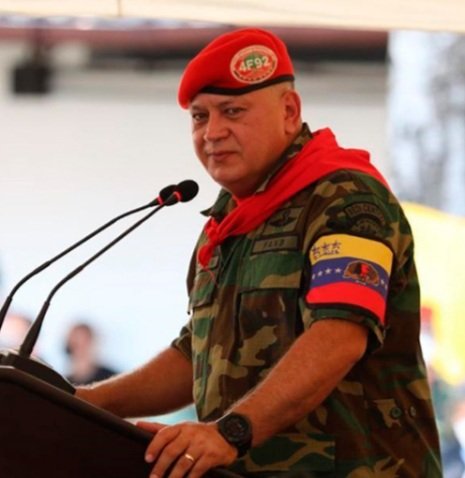 Hoy está de cumpleaños el bebé Gerber fiu fiu @dcabellor nuestros deseos de salud y amor junto a su familia por siempre! 🍰🍾🍷🍹🥄🥂