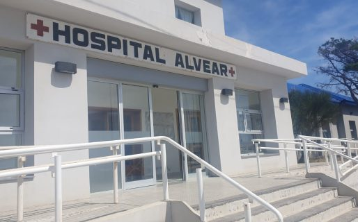 ElComodorense's tweet photo. #Comodoro | Por el aumento de la demanda, el Hospital Alvear abrió un consultorio para personas sin cobertura social

Leer más en https://t.co/QxTOq4EkWX https://t.co/wUxgPftacd