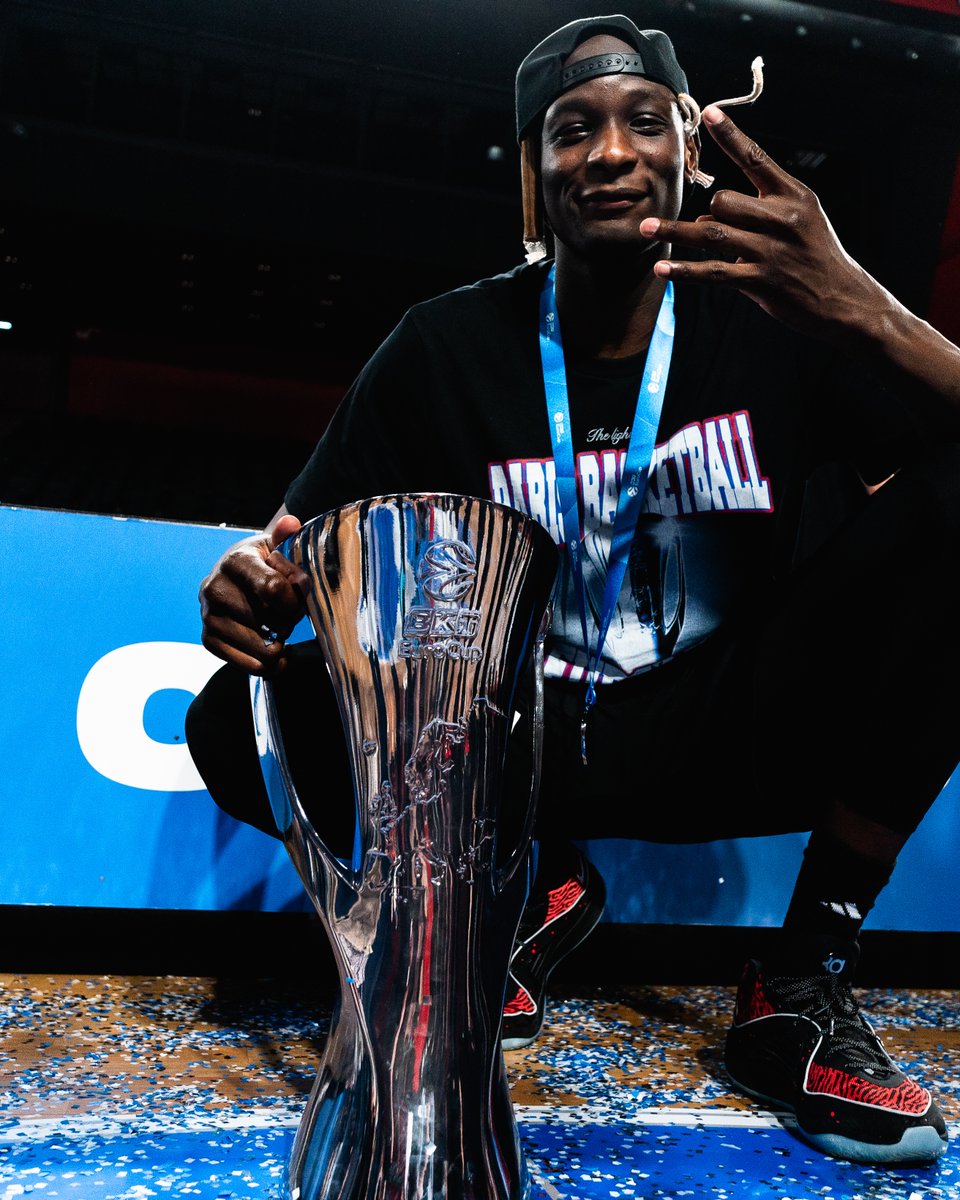 Paris Basketball tweet media