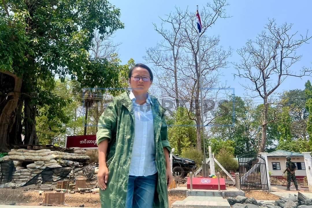 NimrodAndrew's tweet photo. The reporters @thereportersth visited Base 275 in Myawaddy and witnessed the flag being changed. https://t.co/296g5YnagQ
