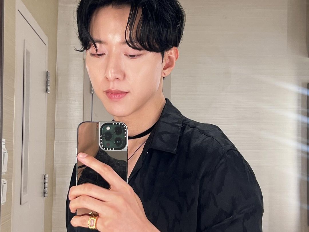 Hour 31 559 of JungShin [ #LeeJungShin #HourlyJungshin #CNBLUE #이정신 #JungShin #씨엔블루  #ジョンシン @MentalShin ] ~ #BM🍑 ~