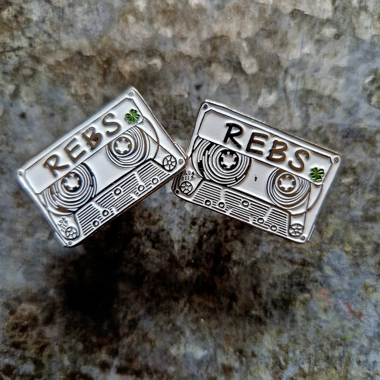 REBS CUFFLINKS

found a pair of these wee guys I use to sell years ago - these two each have a tiny flaw - small scratch - nothing mega - easy to paint over with enamel paint

added to the sale section

ldtee.bigcartel.com/product/rebs-c…