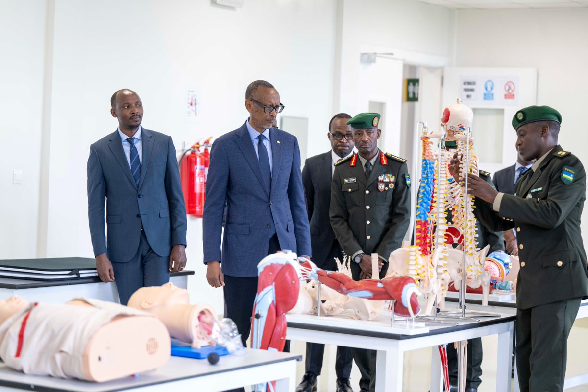 President Kagame, Commander-in-Chief of the Rwanda Defence Force @RwandaMoD, has arrived at the Rwanda Military Academy - Gako to preside over the Officer Cadets Commissioning Ceremony. President Kagame toured RMA-Gako’s new facilities including a multipurpose hall, medical lab,