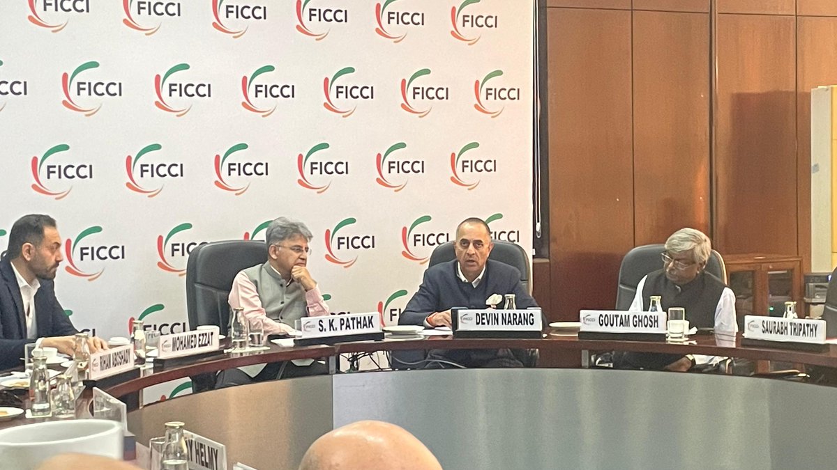 ficci_india's tweet photo. FICCI hosted a knowledge exchange event between Indian industry and Egyptian trade bodies, organized jointly with @giz_gmbh and ECS Egypt. FICCI SG Mr @shypk and FICCI National Executive Committee Member and Chairman, Turner and Townsend, India Mr @devinnarang were also present at the event. Key takeaways from the event include strengthening India-Egypt trade, fostering investment opportunities, and embracing tech innovation.