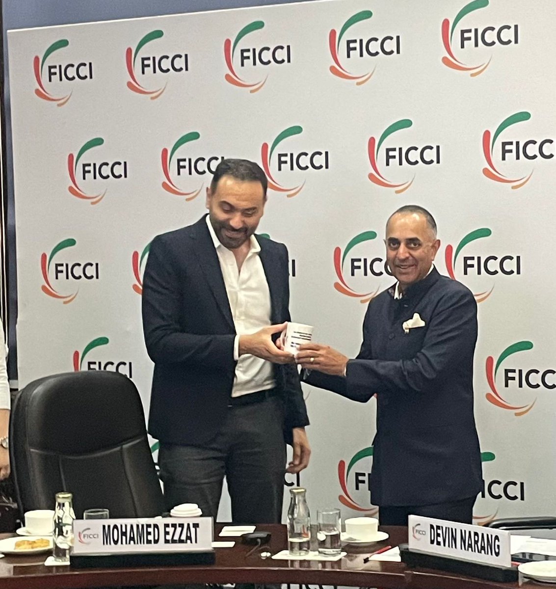ficci_india's tweet photo. FICCI hosted a knowledge exchange event between Indian industry and Egyptian trade bodies, organized jointly with @giz_gmbh and ECS Egypt. FICCI SG Mr @shypk and FICCI National Executive Committee Member and Chairman, Turner and Townsend, India Mr @devinnarang were also present at the event. Key takeaways from the event include strengthening India-Egypt trade, fostering investment opportunities, and embracing tech innovation.