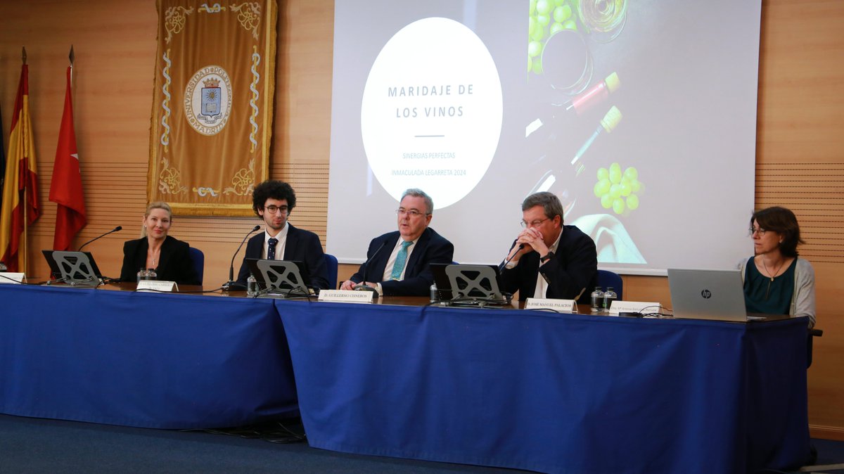 🍷🍷 Damos por comenzada la XXXVII Semana Universitaria del Vino organizada por <a href="/lacarrasca/">La Carrasca</a>. 

Hemos contado con el rector de <a href="/La_UPM/">Universidad Politécnica de Madrid</a>, Guillermo Cisneros y con el director de la ETSIAAB, José Manuel Palacios en su sesión inaugural.