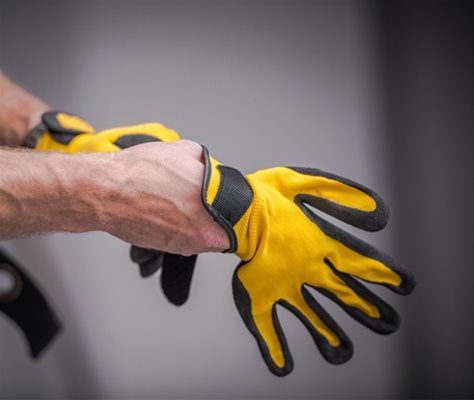 Safety is paramount in our industry, so make sure you're equipped to deliver projects effectively and safely.

Explore our range of safety gear, including:
🔹 Glazier Tools
🔹 Gloves
🔹 High Vis

#TeamCFG #WindowsandDoors #Installers #SafetyGear #PPE