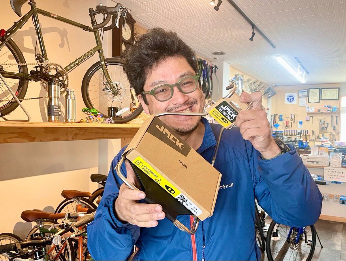 依存のお約束通りブラックが2個売れましたので、Jack The Bikerackのシルバーを入荷いたしました！すでに早速1個売れてしまいました❤️
このシルバーはTokyobikeに似合うだろうなーと、妄想してワクワクしております

#Jackthebikerack