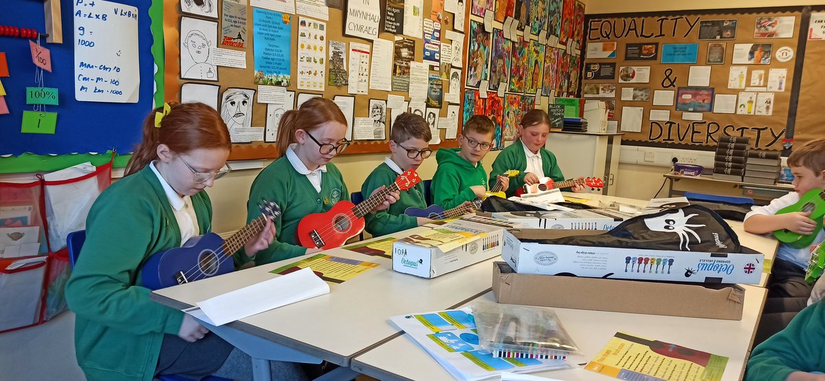 stmarysciwsl's tweet photo. Playing in time was tricky today but we did really well! #pupilvoice #ukulule @StMarysCIW #communitylinks https://t.co/6O0hlq8pwA