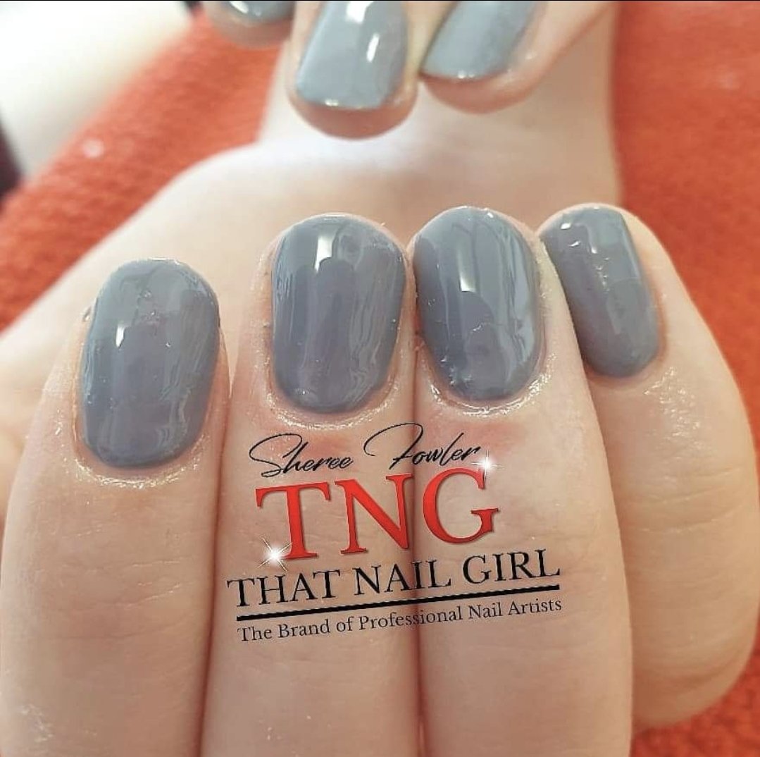 Gel Polish for a neat and tiny manicure ❤️ 
Products from:
🩶 @onelovenailz 
#thatnailgirlsheree #shereethatnailgirl #nailsindoncaster #doncastercity #doncasternails #doncasterisgreat #doncasterbusiness #doncasternailtech #doncaster #nailsindoncaster #gelpolish #grey #greynails