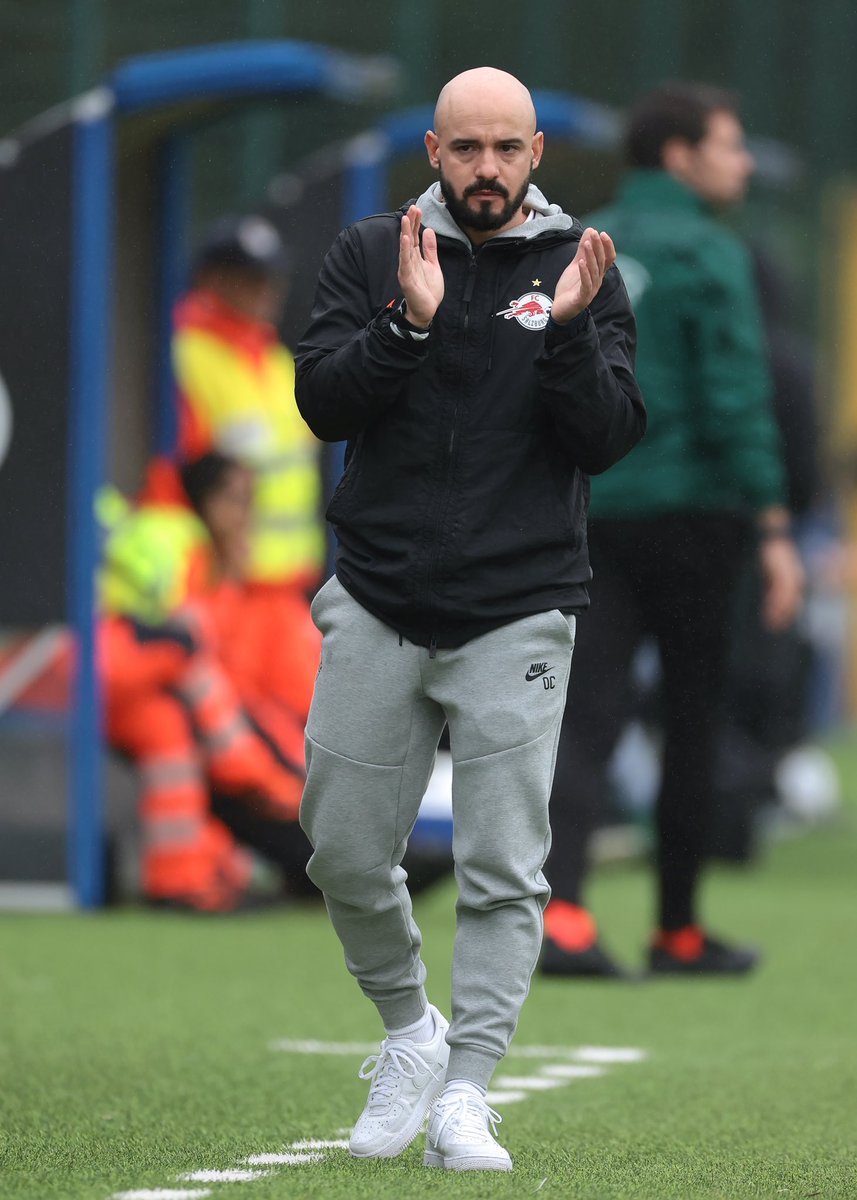 Plettigoal's tweet photo. 🚨🆕 Onur Cinel wird bis Saisonende Interimstrainer bei @RedBullSalzburg! 

Der 38-Jährige kehrt nach der Saison zum FC Liefering zurück. So der Plan. 

@_dennisbayer | @SkySportDE 🇩🇪 https://t.co/c3acwYQOKA