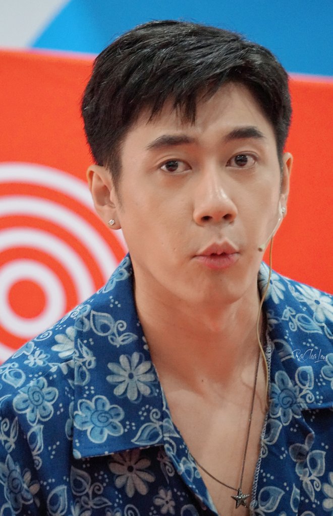 เมื่อบอกแจมว่าไม่มีบุญเลยเลข6ไม่มีเลย แจมบอก   "ไปทำบุญ" ด้วยสีหน้าแบบนี้

ฮือออออ เจ้บบบบบ🤣🤣🤣 

JAM SONGKRAN  GO WHOLESALE

#แจมxGOwholesale 
#JamRachata 
#แจมรชตะ