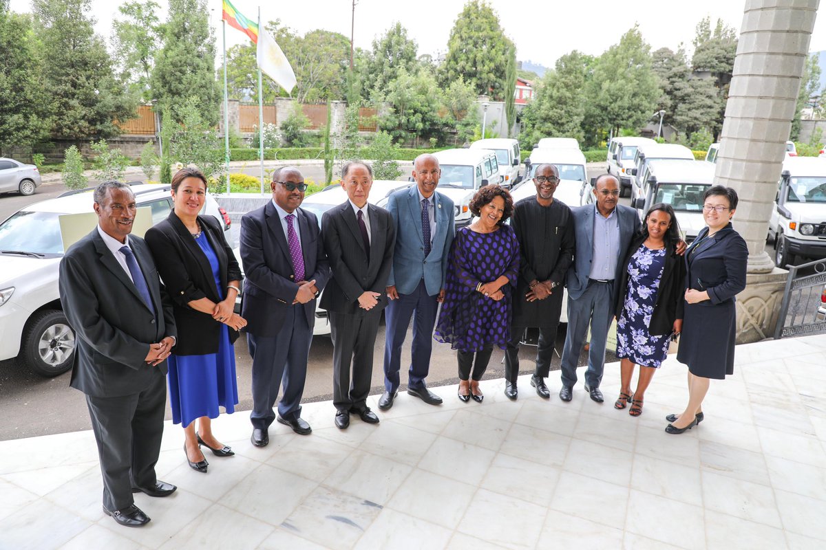 🙏@japanEthiopia for🤝 with @UNDPEthiopia to support national dialogue in 🇪🇹. Today I joined Amb Shibata as 🇯🇵 handed over 12 vehicles to @EthioNDC to facilitate their work across the regions. #SDG16 #Partnership #Ethiopia #LeaveNoOneBehind