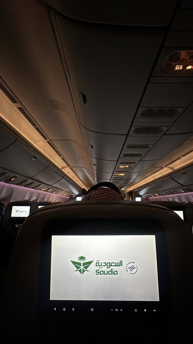 ReiiV3's tweet photo. العودة للعمل والدوام https://t.co/z31roB0Cxl