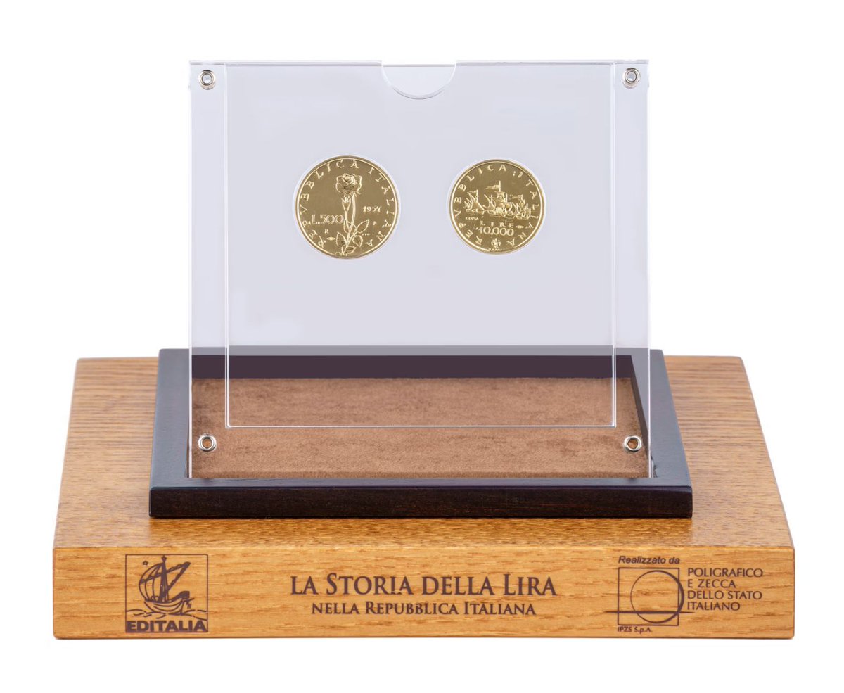 ⭐ Limited edition collector coins LIRE SEGRETE – COLLEZIONE £ 500 are a must-have for any avid coin collector.  ✴️ 

Lire 500 “Rosa”, 750 gold, diameter 29 mm, weight approximately 14 g.
Lire 10,000 “Caravelle”, 750 gold, diameter 26.7 mm, weight 

#RareCoins 🔗 🧵 👇  + #NFT 🔐