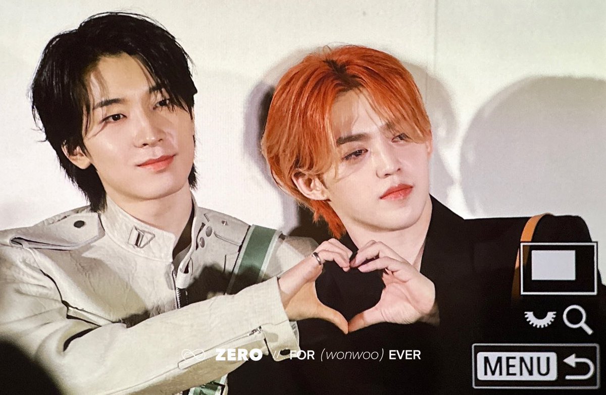KyeomsBaekery's tweet photo. All of this happened at almost the same time😂🤍

- Wonwoo and Seungcheol at Rimowa Event
- Mingyu and Hoshi at The Roundup: Punishment VIP release
- Dokyeom did a Welive and said that he just got home from a schedule (still a secret) https://t.co/jJuPv84Ewy