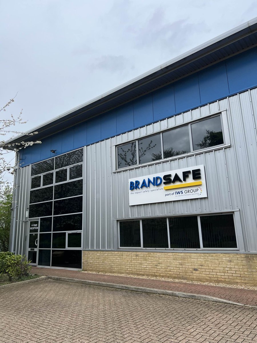 Revolutionising workplace safety with Brandsafe! From expert design to installation, our end-to-end, high-visibility, and sustainable impact protection solutions set us apart. 🌍 Fast, quality service with innovative safety standards. #Brandsafe #SafetyFirst #ImpactSafety