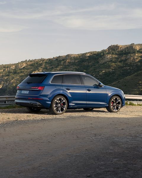GrupoFTOME's tweet image. 🔴Piensa en ese plan, en ese viaje, en esa escapada, en ese lugar que siempre has soñado💭
🔴Ahora ponte al volante del nuevo Audi Q7😎
🔴Ahora conduce hasta cualquier lugar que seas capaz de imaginar.🛣️

#Audi #FutureIsAnAttitude #AudiQ7 #FTome #GrupoFTome