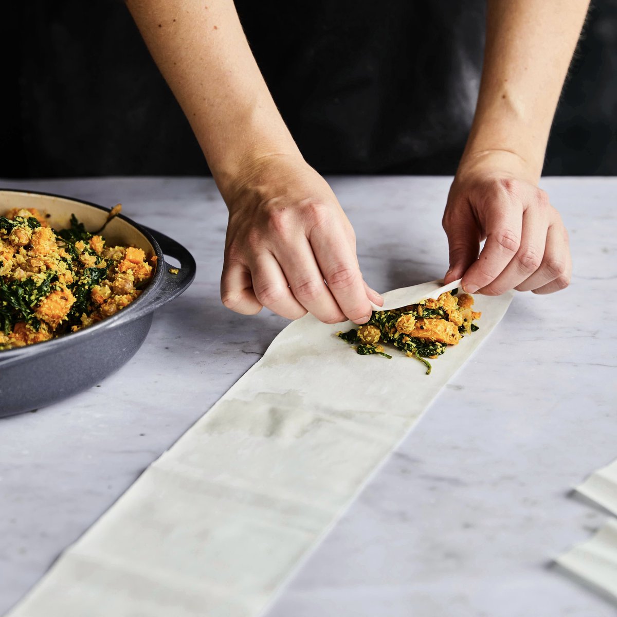 Learn to make these tasty samosas and refreshing raita (and more!) in our Taste of India: Epic Feast class 👨‍🍳 Join in on the action this Thursday the 18th of April, but hurry as spaces go quickly! Sign up here ➡️ gordonramsayacademy.com/en/uk/woking/c… 😊