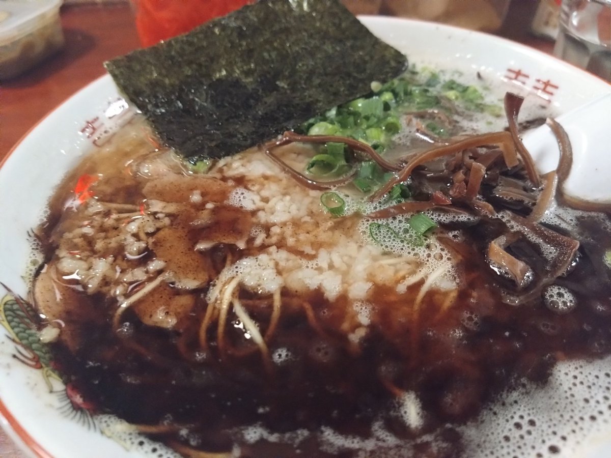 AnagoMentai's tweet photo. 祐天寺、琉、知りませんでした。美味しかったです。頂いたのはマー油ラーメンだけど、この感じだと、他のも絶対に旨いと思う。確かめにまた来ないといかんわ、この店。 https://t.co/rtBuDVnnub