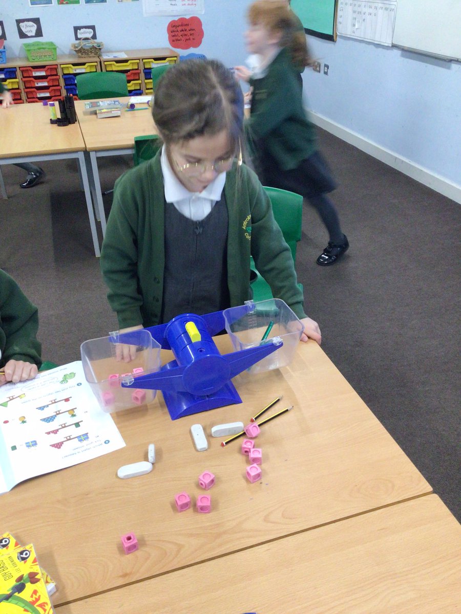 antrobus_st's tweet photo. Year 2’s have been comparing mass today in maths. They used balance scales to compare the mass of different objects within the classroom. #class2 #maths #measuringmass https://t.co/smLg4xV6zg