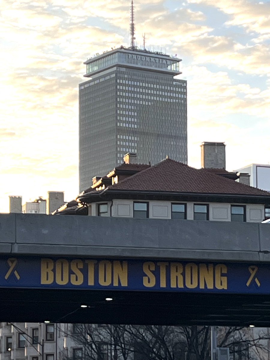 bostonpolice's tweet photo. We are…… https://t.co/tlS6D3goYK