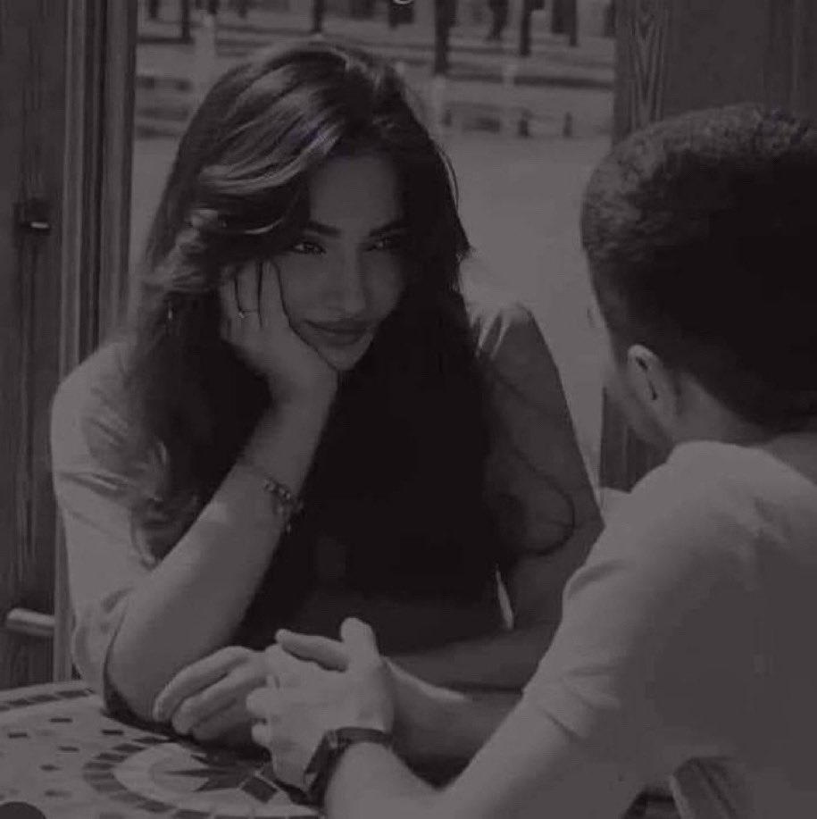 احب لحظة رؤية دلالا محبتي في العيون ..