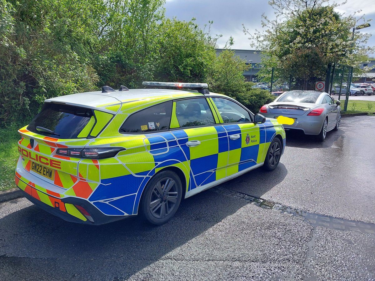 KentPoliceAsh's tweet photo. A car stolen overnight in #CamberSands has been located by #Ashford #LPT near #GreatChart. Owner aware and investigation being progressed with @sussex_police. 15-0348 relates RL https://t.co/zre8JDvW7g