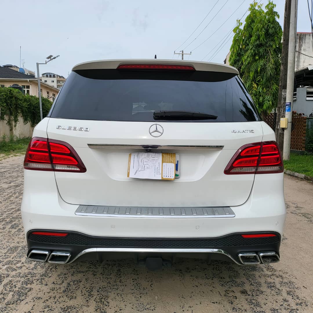 2014  Upgraded ml350 to gle350... A year used.... 23M Only....
@maziechidiime @AnateAdeiza @Auto_poacher @AutoMotorsNG @Autorush2 @dharmie_lakers @Harkeem47 @OlubodunChase @OluwoleAsiwaju @Carsnationn @_Tiga_b @Mr_uncle_jide @datogoniboy_ 
Nationwide delivery also available 🚚