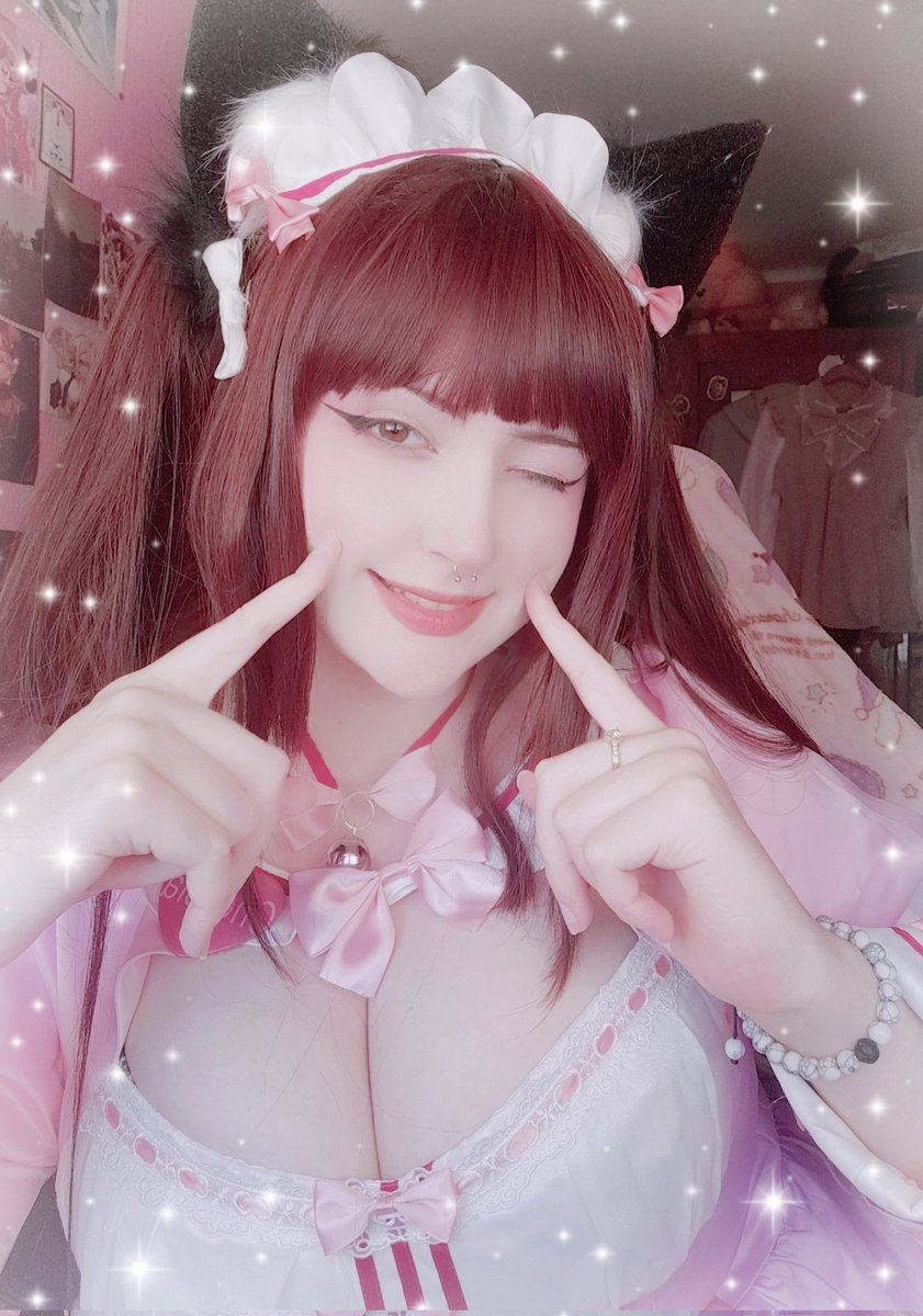 Una sonrisita para alegrar el lunes~
#nekopara 🎀