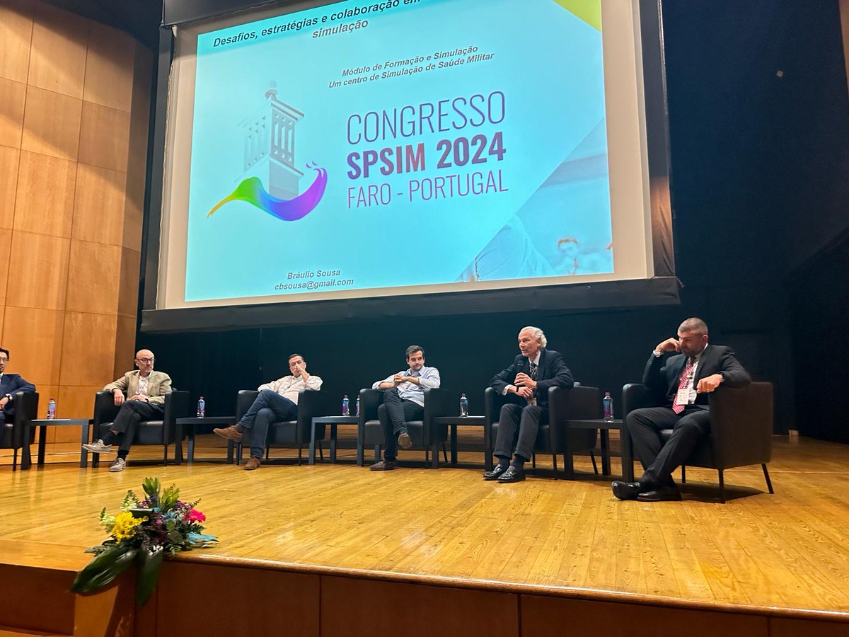 IAVANTE_FPS's tweet photo. #IAVANTEsimulación ha estado muy presente en el Congreso de la Sociedad Portuguesa de la Simulación #SPSIM 2024 en #Faro. Armando Romanos, @pacopepegg y @PVigilEscalera han mostrado nuestra actividad presente y cómo en concebimos el futuro de la formación mediante #simulación https://t.co/DxpXFTybQX