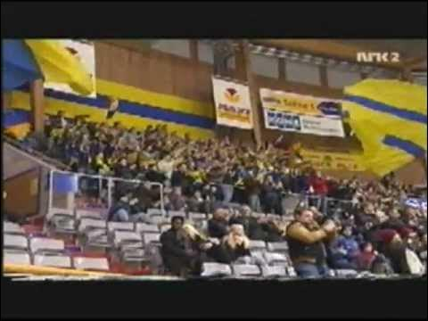 I kveld starter det <a href="/StorhamarHockey/">Storhamar Hockey</a>  trent mot og drømt om hele året og mulig en drømme finale som flere har ønsket i flere år? 

Idag er nettopp første finale mot slummen! 

Billetter er desverre utsolgt!
