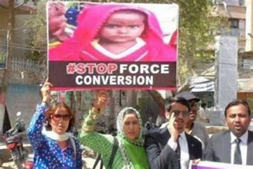 sneetu92's tweet photo. Genocide of Hindus continues in #Pakistan  with full support of Pak authorities.

#AtrocitiesAgainstSikhs
#Pakistan
#PakAgainstMinorities #HawaHawaiAnjana #tejran https://t.co/B1SGw9sPMj