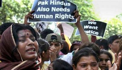 sneetu92's tweet photo. Genocide of Hindus continues in #Pakistan  with full support of Pak authorities.

#AtrocitiesAgainstSikhs
#Pakistan
#PakAgainstMinorities #HawaHawaiAnjana #tejran https://t.co/B1SGw9sPMj